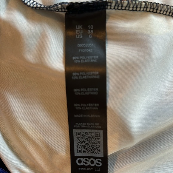 Beautiful new ASOS dress - Picture 8 of 8